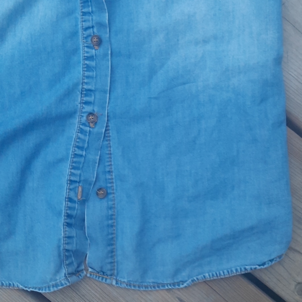 Forever 21 button down - Picture 5 of 9